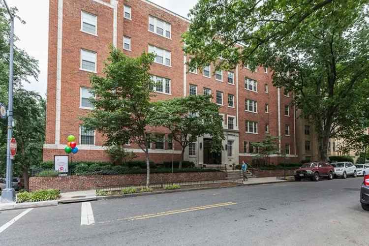 Rent Apartments in Historic Kalorama Triangle with Upscale Finishes