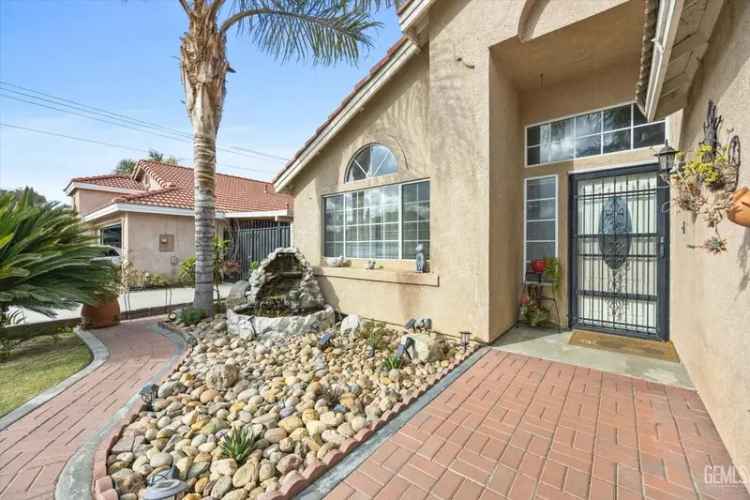 House For Sale in 1920, Saint Helens Avenue, Bakersfield, California