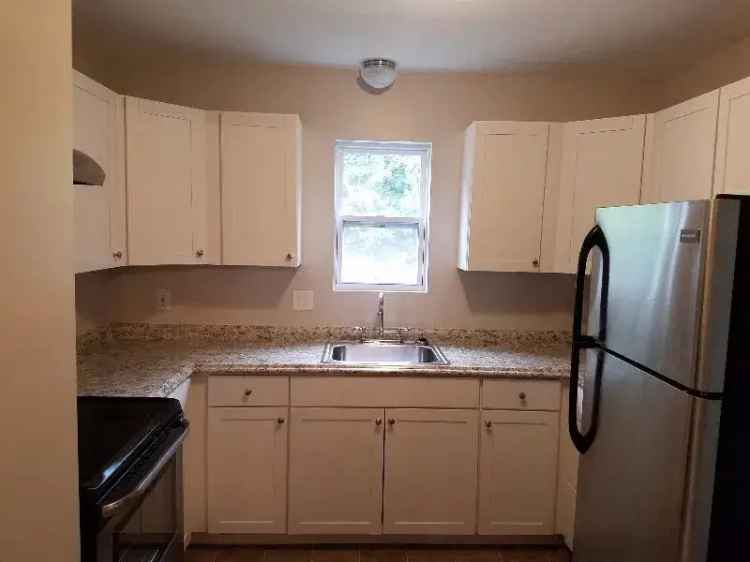 Rent Spacious One Bedroom Apartment in New Britain with Modern Features