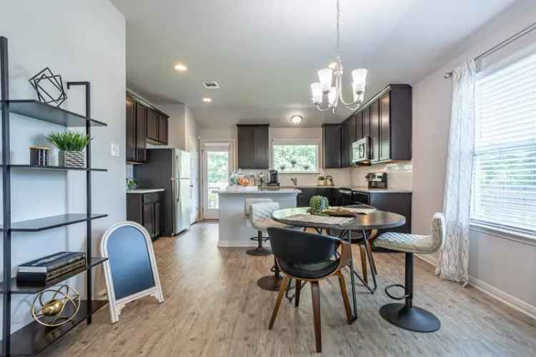 Rent Apartments in Pflugerville with Easy Access to Austin Attractions