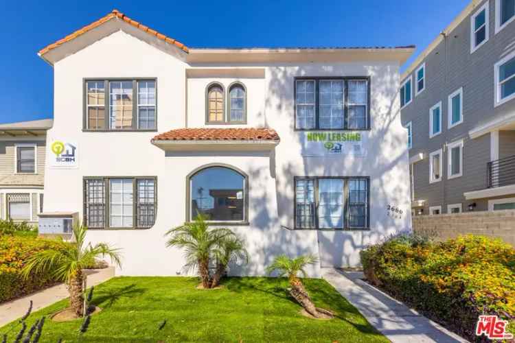 House For Sale in 2666, Orchard Avenue, Los Angeles, California