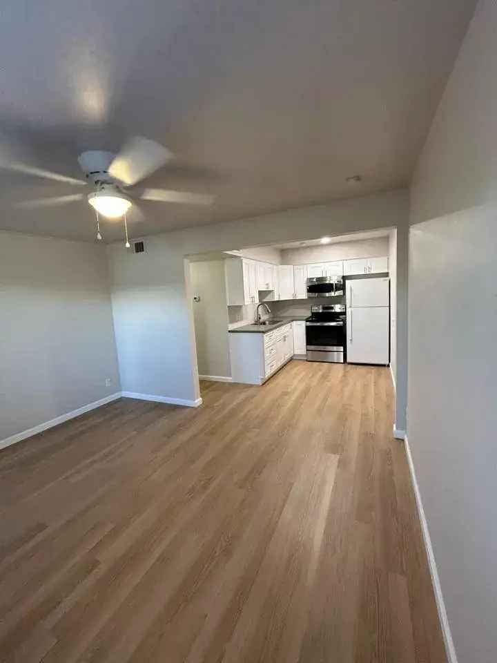 Rent 2 Bedroom Apartment in Tempe with Stylish Updates