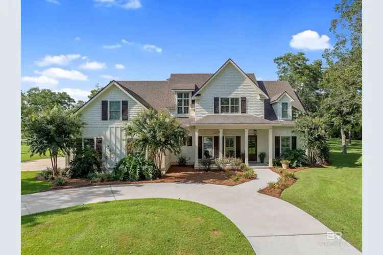 Luxury buy estate in Fairhope Alabama with 5 bedrooms and stunning features