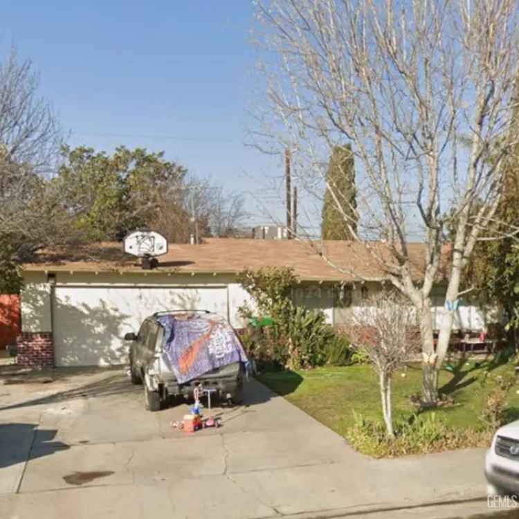 House For Sale in 3817, Balboa Drive, Bakersfield, California