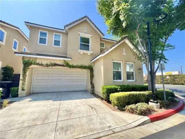 House For Sale in 355, Colony Drive, Fullerton, California