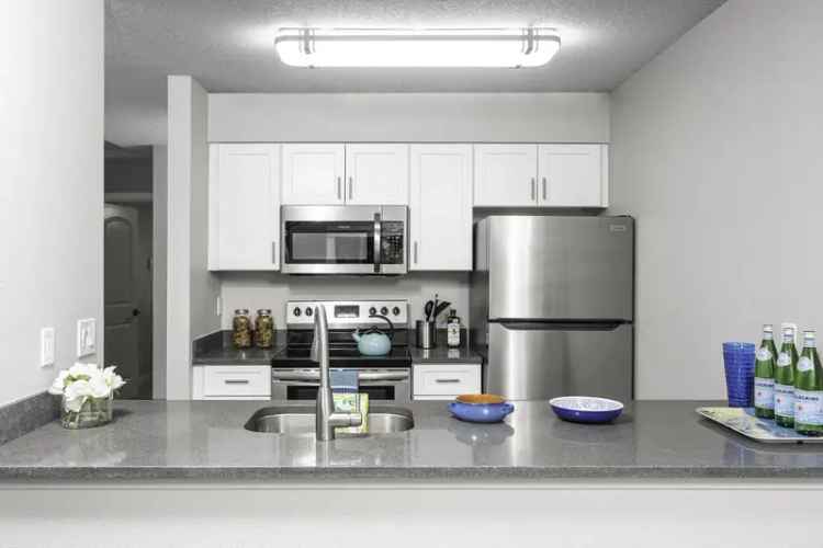 Rent Spacious Apartments with Modern Amenities near Portland