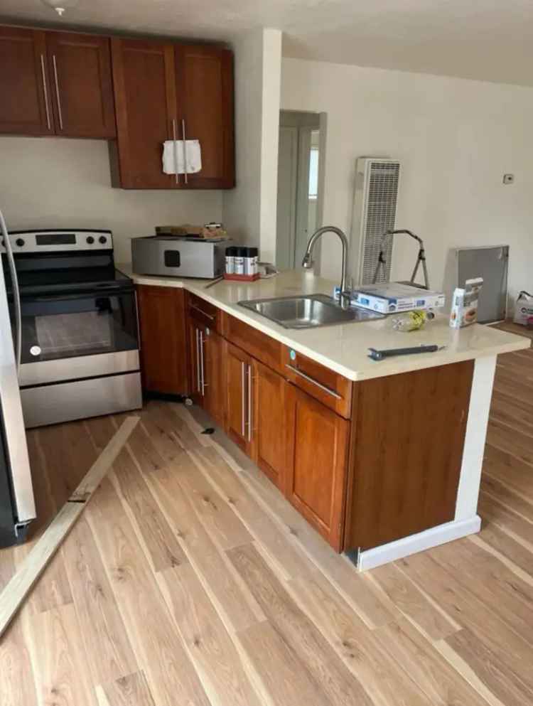 Rent 2 Bedroom Apartment with Remodeled Features