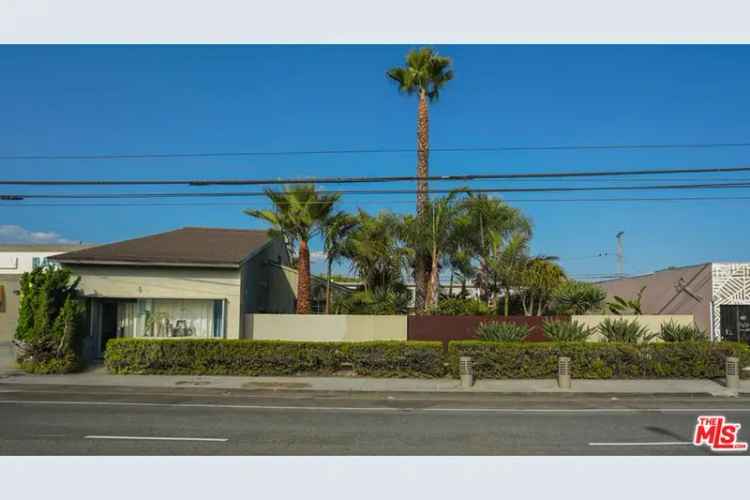 House For Sale in 4546, South Centinela Avenue, Los Angeles, California