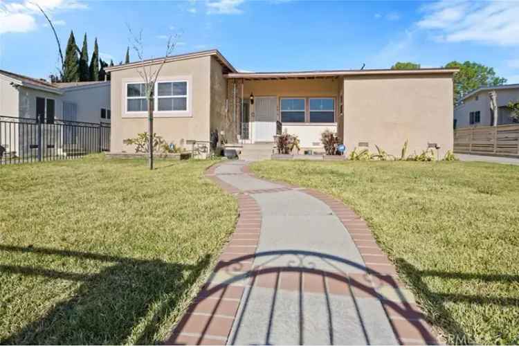 Buy Single Story Home in Sylmar with Outdoor Features and Solar System