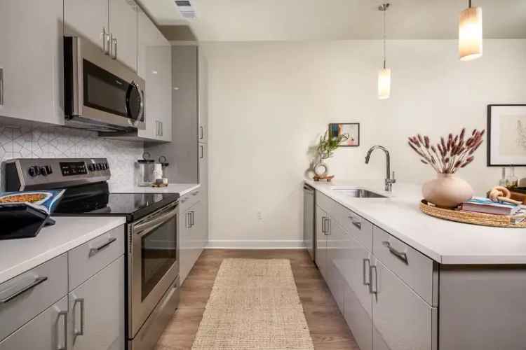 Rent Apartments with Amenities in Colorado