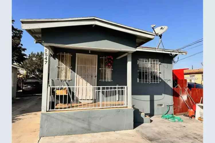 Buy House in Watts Los Angeles with 2 Bedrooms and 1 Bathroom