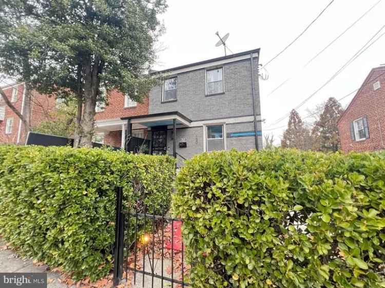 House For Sale in 150, Upsal Street Southeast, Washington, District of Columbia