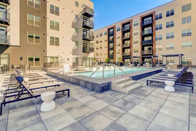 Rent Luxury Apartments in Lone Tree with Upscale Amenities