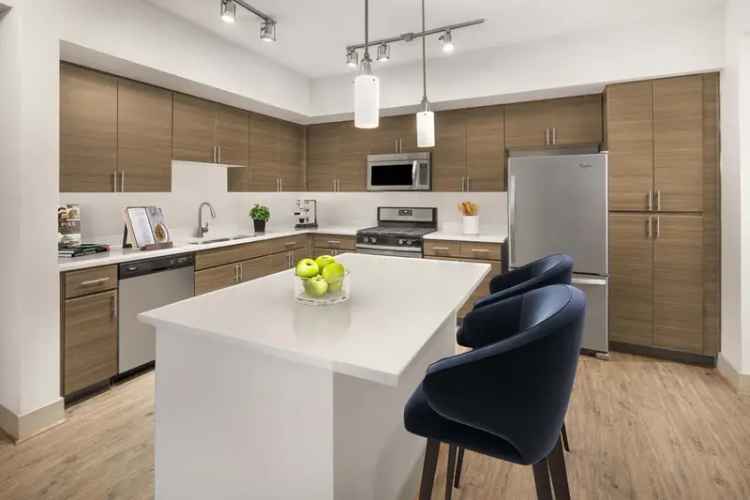 Rent Apartments in Scottsdale with Luxury Features and Convenience