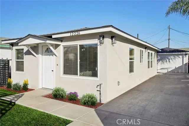 House For Sale in 12226, South San Pedro Street, California