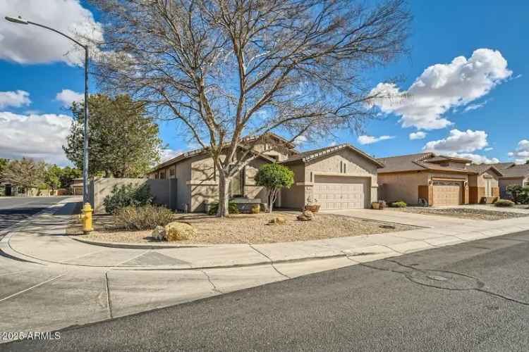 House For Sale in 6198, West Wikieup Lane, Glendale, Arizona