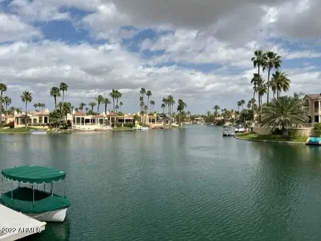 Rent Waterfront House with Mountain Views in Scottsdale