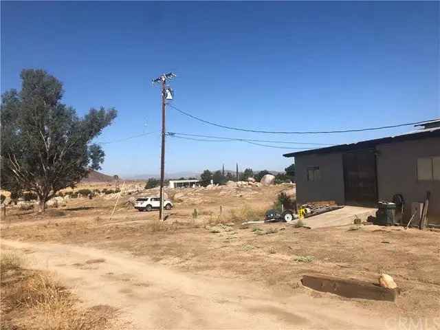 House For Sale in 1890, State Street, Hemet, California