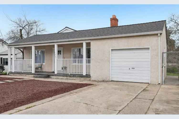 House For Sale in 1331, Diamond Avenue, Sacramento, California