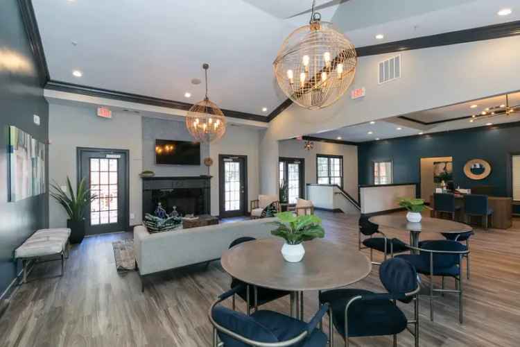 Rent Contemporary Apartments in Lilburn with Lakeside Views and Spacious Layouts