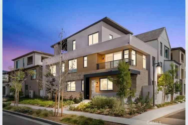 House For Sale in Irvine, California