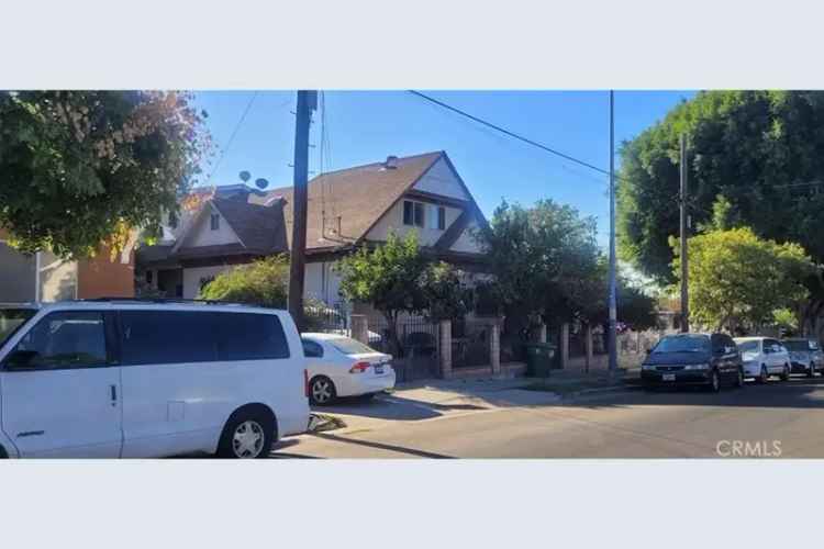 Buy Duplex in Boyle Heights with Spacious Living and Great Value