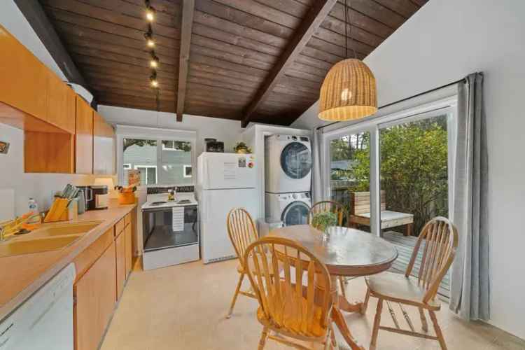 Short Term Rental Cottage in Manzanita with Amazing Features