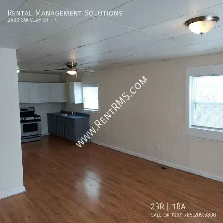 Rent Apartment Unit in Topeka with Private Entrance and Modern Features