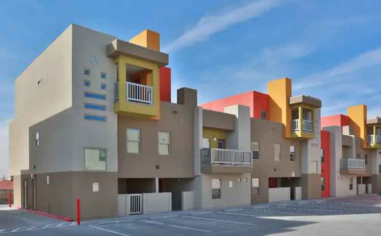 Luxury Town Homes for Rent in El Paso with Scenic Views