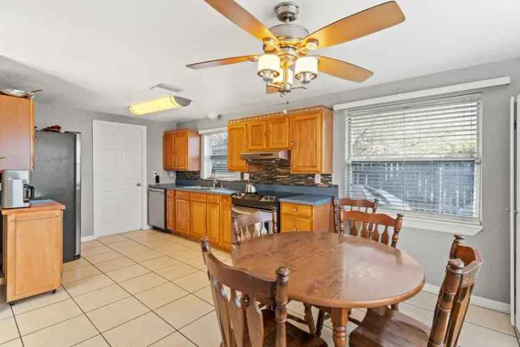 Pool Home for Rent in St. Petersburg with Garage Near Beaches