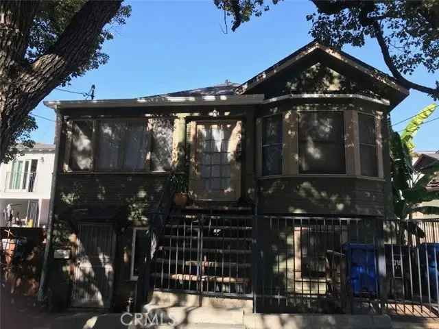 House For Sale in 1721, Morton Avenue, Los Angeles, California