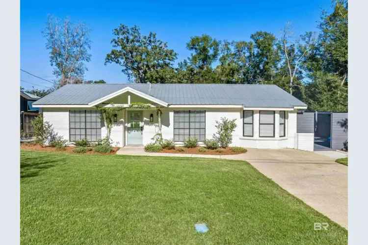 Buy House in Downtown Fairhope with Stunning Features and Corner Lot