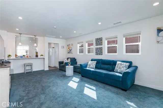 House For Sale in 6050, Madden Avenue, Los Angeles, California