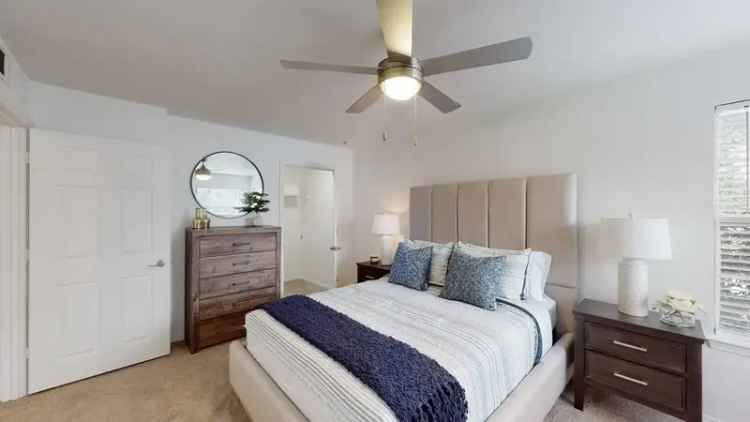 Rent Apartments at Villas at Preston Lakes in Owasso OK with Modern Features