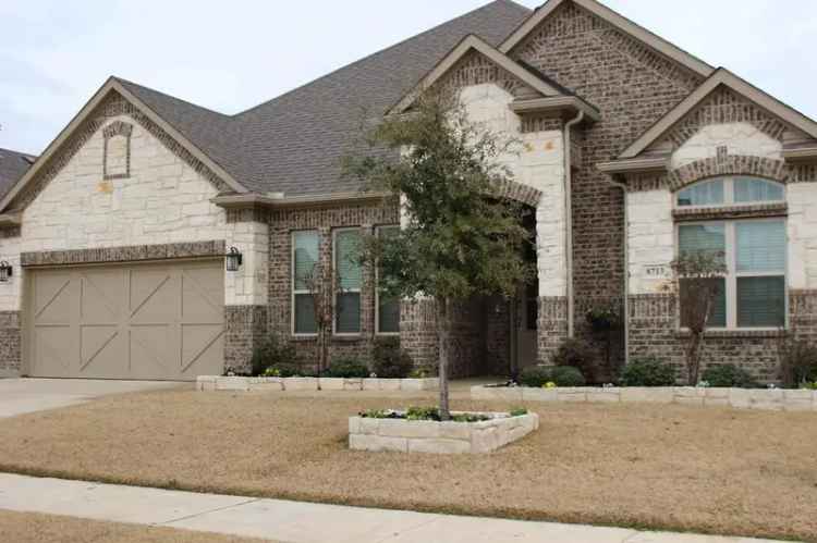 Buy house in Argyle TX with 4 bedrooms and backyard patio