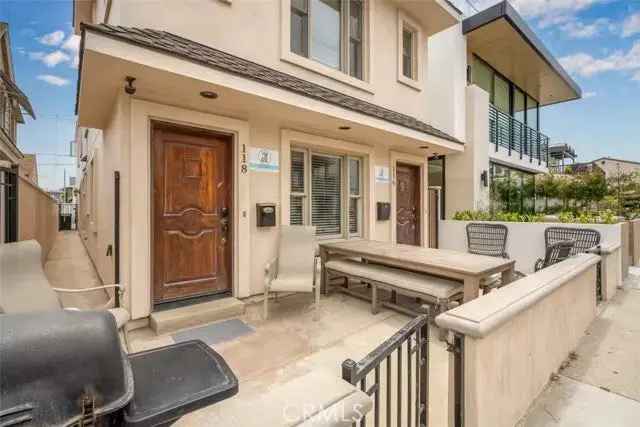 House For Sale in 116,118, 39th Street, Newport Beach, California