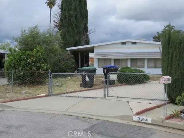 House For Sale in 324, Long Street, Hemet, California