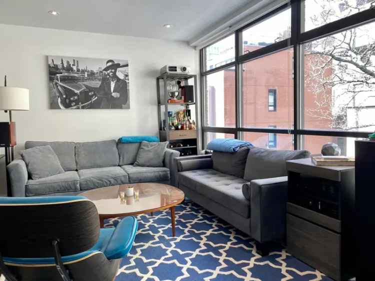 Rent 2 Bedroom Apartment in Downtown Boston with Private Roof Deck