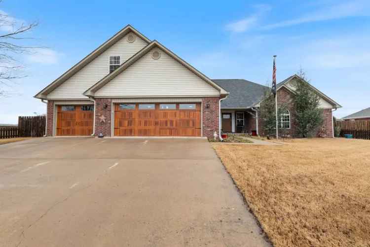 House For Sale in 108, Sioux Street, Clarksville, Arkansas