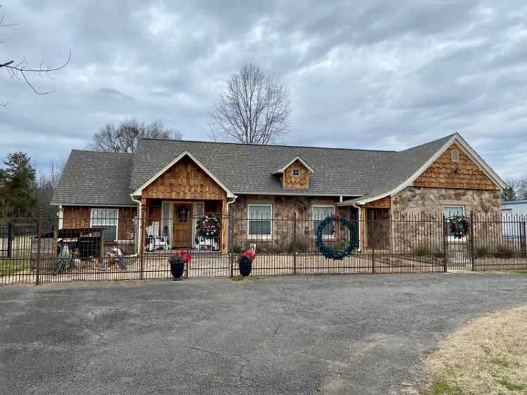 House For Sale in 2114, West Main Street, Clarksville, Arkansas