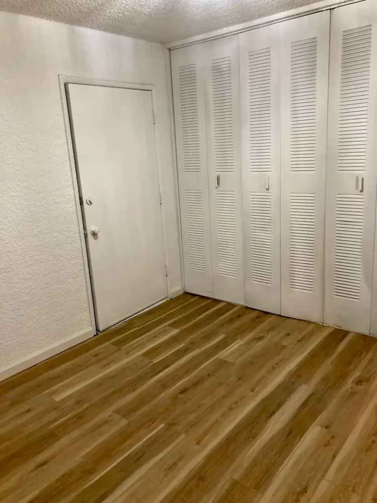 Ground Floor Apartment Unit for Rent with Strip View near Wynn