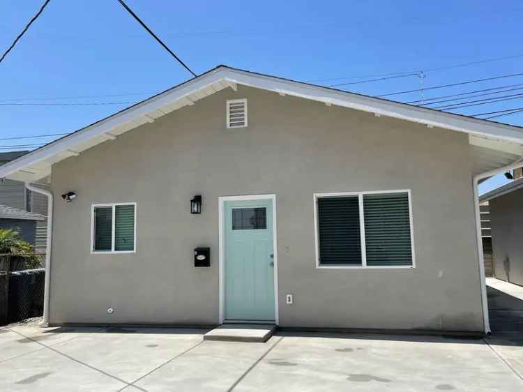 Rent Stunning Detached Back House in Quiet Neighborhood