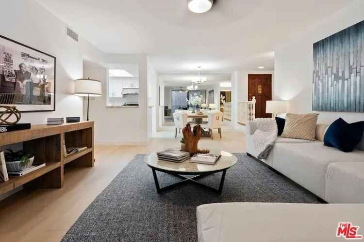 House For Sale in 838, South Barrington Avenue, Los Angeles, California