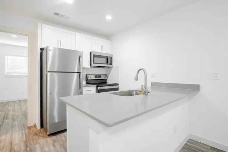 Rent Apartments in North Oak Cliff with Modern Features and Historic Charm