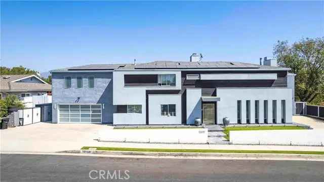 House For Sale in 12600, Kenny Drive, Los Angeles, California