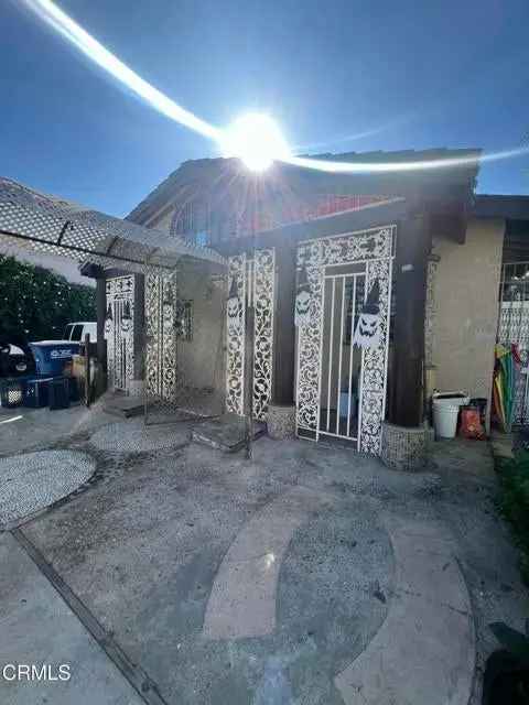 House For Sale in 4310, Floral Drive, California