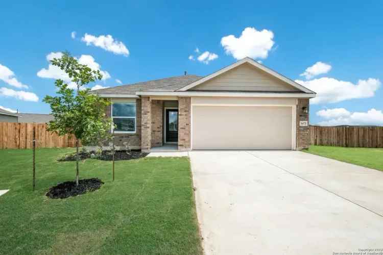 Rent Charming Home with 4 Bedrooms and 3 Bathrooms in New Braunfels TX