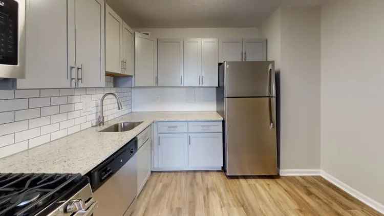 Rent Luxury Apartments in Silver Spring with Peaceful Comfort