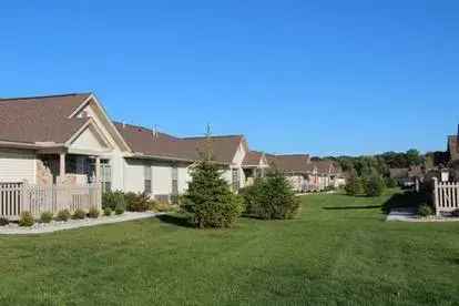 Rent Apartments in Cuyahoga Falls with Spacious Ranch Homes and Amenities