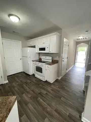 Rent Townhomes in Harris Ridge with 2 or 3 Bedrooms Near Augusta Mall